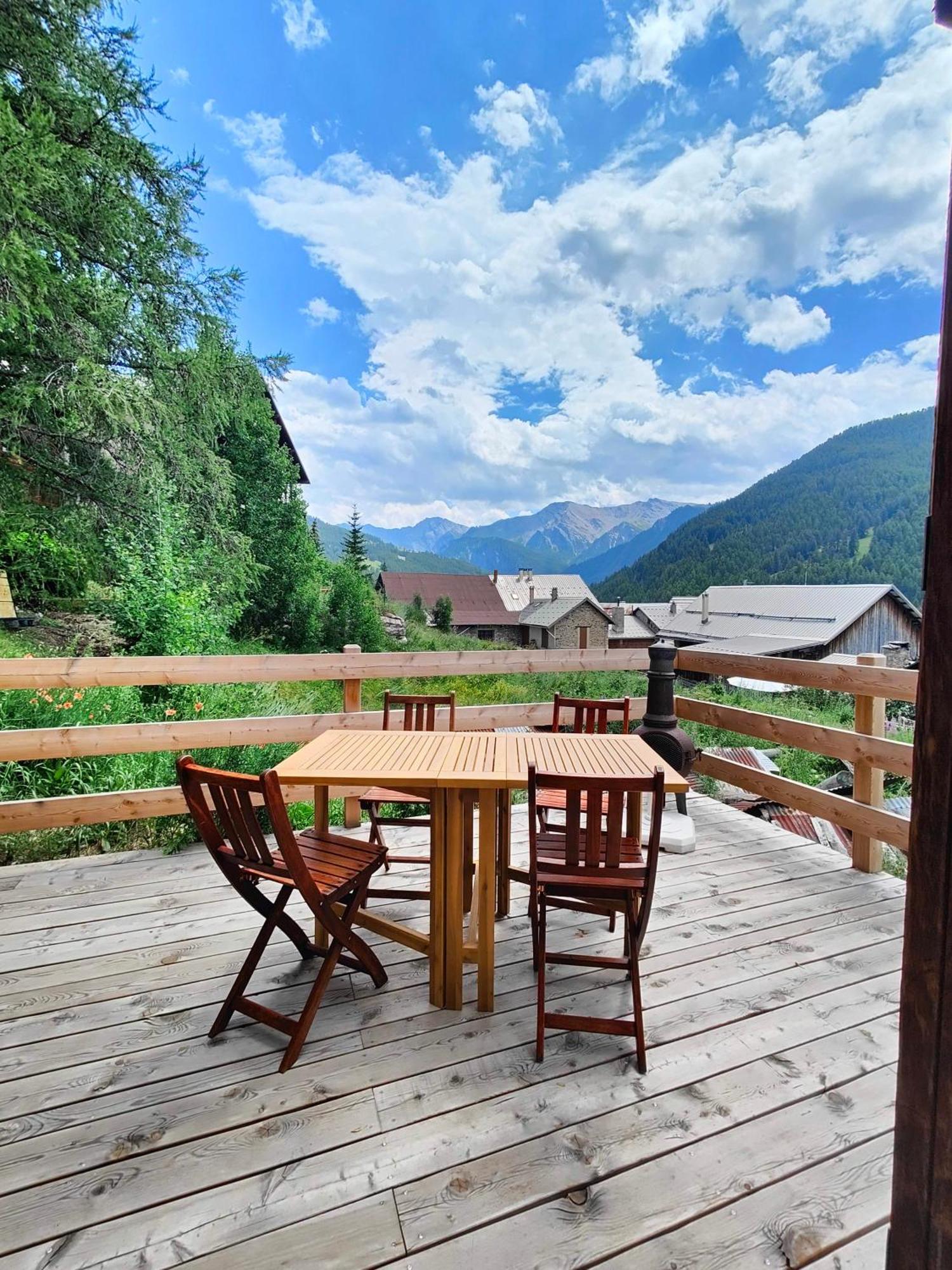 Chalet Ailleurs Appartement A Molines En Queyras Екстериор снимка